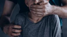 حقوقيون يطالبون بإنصاف طفل « معاق » تعرض للإغتصاب خلال مخيم صيفي