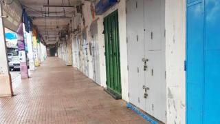 فيديو: نواب المعارضة يدافعون عن التجار والمهنين يؤكدون هناك صعوبة في تطبيق نظام الفوترة الإلكترونية