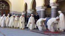 في حفل الولاء … رئيس جماعة يبحت عن “سلهامه” و منتوجات قاطعها المغاربة تزين موائد الحفل