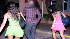 استدراج قاصرات تركن الدراسة إلى عالم الدعارة