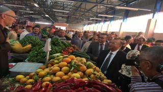 ابو الحقوق يرفض التنازل عن الأتاوي الخاصة بسوق نموذجي بالقليعة و يوجه المشتكين للقضاء