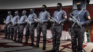 العساكر والشرطة يغلقون ثغرات الحدود مع الجزائر