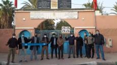 طاطا: اعتصام نقابة تعليمية بالمديرية الإقليمية ومتضامنون يُطالبون بالوفاء بوعودها مع النقابات