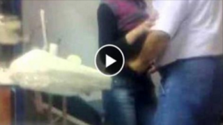 زوجة تصور لجظاتها الجنسية مع زوجها و تبيعها لمواقع بورنو مشهورة