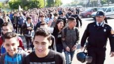 أمزازي: أطلب من التلاميذ أن يكون عندهم حس وطني ويعودوا إلى أقسامهم