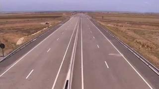 الداخلية تفتح نحقيق حول الطريق السريع الرابط بين تزنيت والعيون