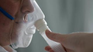 أغنياء بسوس يتهافتون على اقتناء مركزات الأوكسيجين من الصيدليات خوفا من كورونا