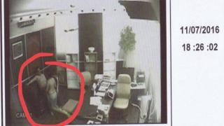 تسريب فيديوهات و صور لبوعشرين ثوتق لــ “لحظات جنسية” رفقة الضحايا