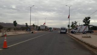 طاطا: مواطنون يشتكون منعم من دخول المدينة وخضَّارون يُمنعون من سوق “العجاج” -صور-