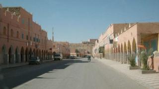 طاطا: المجلس الجماعي يُحدد ساعات عمل المحلات التجارية وحرفيون يشتكون