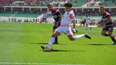 الحسنية تطيح بالمتصدر الوداد الرياضي