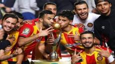الكاف يجرد الترجي من اللقب “المسروق” و يطالبه بإرجاع الكأس و الميداليات