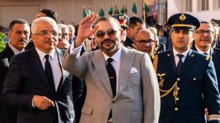 جلالة الملك يشرف على تسليم 28 حافلة للنقل بآيت ملول