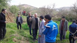 رئيس جماعة بشمال المغرب يدعو مواطني جماعته لتجوال وارتياد المقاهي في رمضان و يدعو الحكومة للقضاء