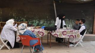 أزيد من 400 طالب علم وقيم ديني يستفيد من خدمات قافلة أمحضار الطبية