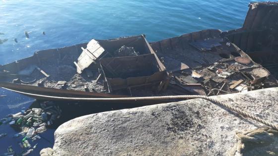 التفكيك العشوائي للبواخر بميناء أگادير يهدّد الصحة العمومية ومستقبل الشاطئ