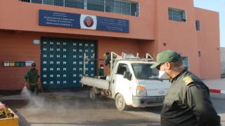 بعد قضائهم 15 يوم داخل السجن ، هكذا يعقم محيط سجن ايت ملول قبل خروج موظفيه للالتحاق بأسرهم