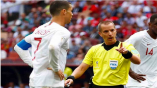 أمرابط يفجرها: الحكم الأمريكي معجب برونالدو و طلب منو “توني” في نهاية المباراة