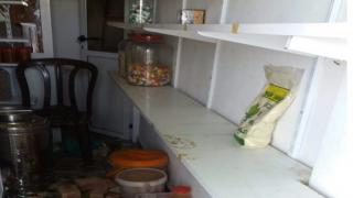 بعد ايام من إفتتاحه عصابة تسرق و تفرغ متجر لزيوت الأركان بالقليعة