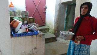 آلام المرض و الاهمال ينخران حياة شامة الزاز أيقونة العيطة الجبلية