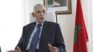 العثماني كاعي على الداودي و هذا ما قام به بعد مشاركته ضد الحكومة في وقفة عمال سنطرال