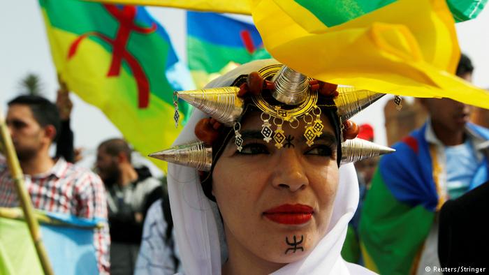 الأمازيغ يطالبون الحكومة بإقرار 13 يناير عيدا وطنيا بأُُجرة