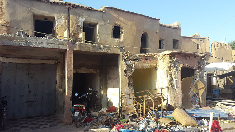 عاجل… انهيار حائط فوق رؤوس عمال بناء مسجد الرحبة بتارودانت