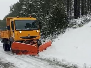 تدخلات استباقية لتأمين الطرق الجبلية بإقليم تاونات عقب التساقطات الثلجية